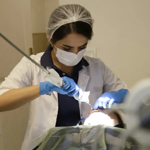 Dr. Nidhi Gundarania, DDS